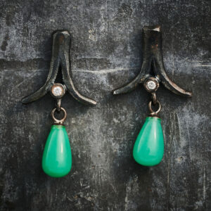 Øresmykke - Split øresmykke med crysopras - 3 cm - Sølv oxyderet