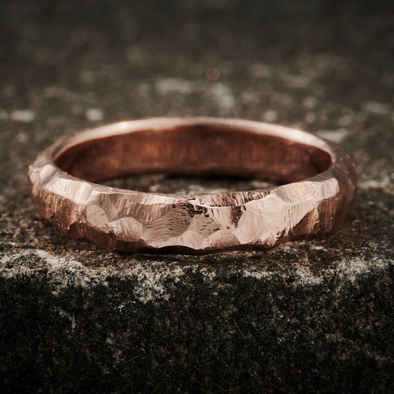 Rustik ring i rosa guld