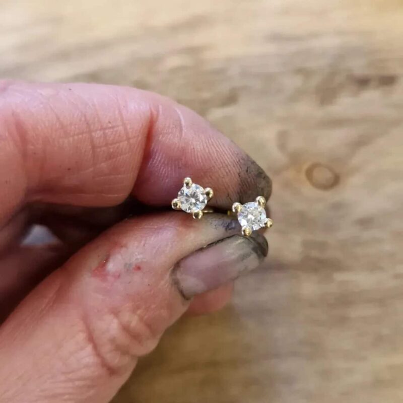 Ørestikkere med diamant