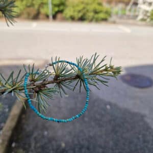 Armbånd små turkis sten