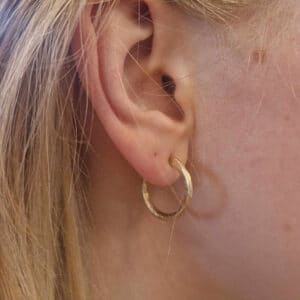 Øresmykke rustik guld creol